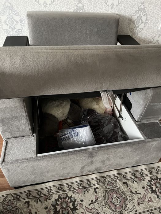 Кресло мягкое с отсеком