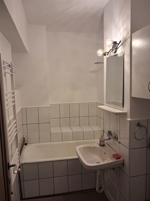 Inchiriez apartament 1 camera(garsoniera)