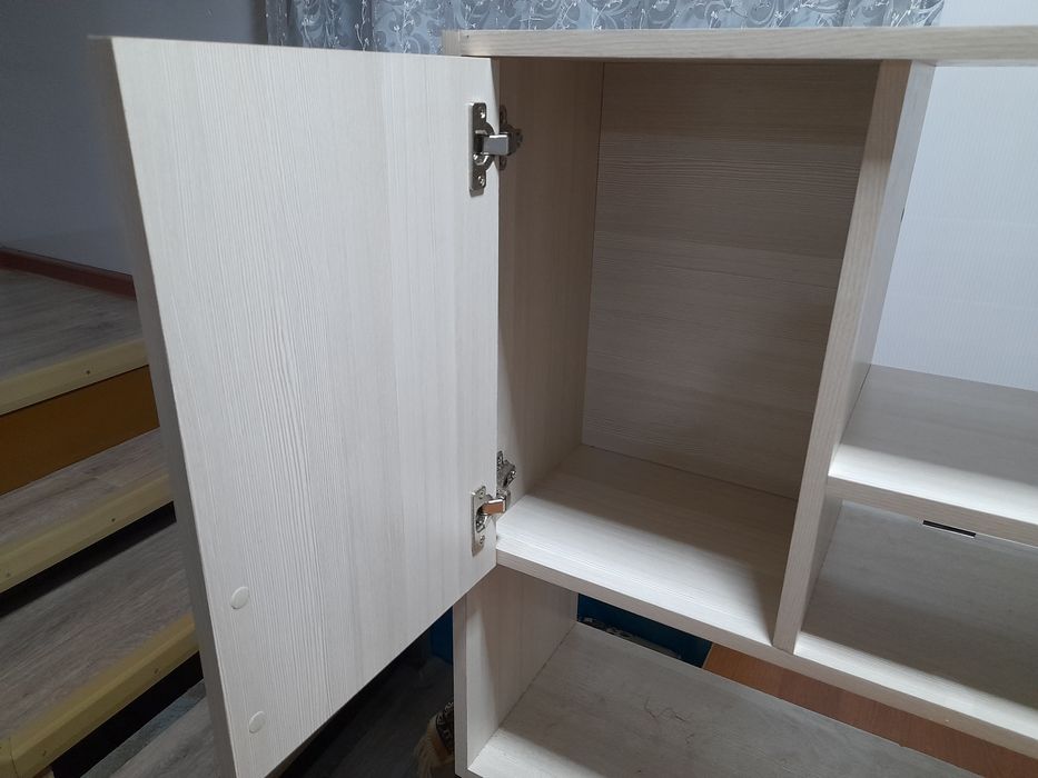 Продам навесной шкаф 100 на 75 см