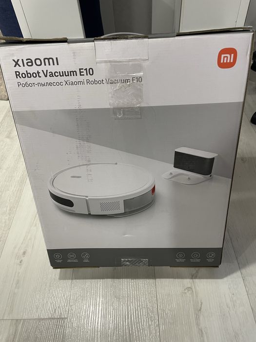 Продам ообот пылесос.
