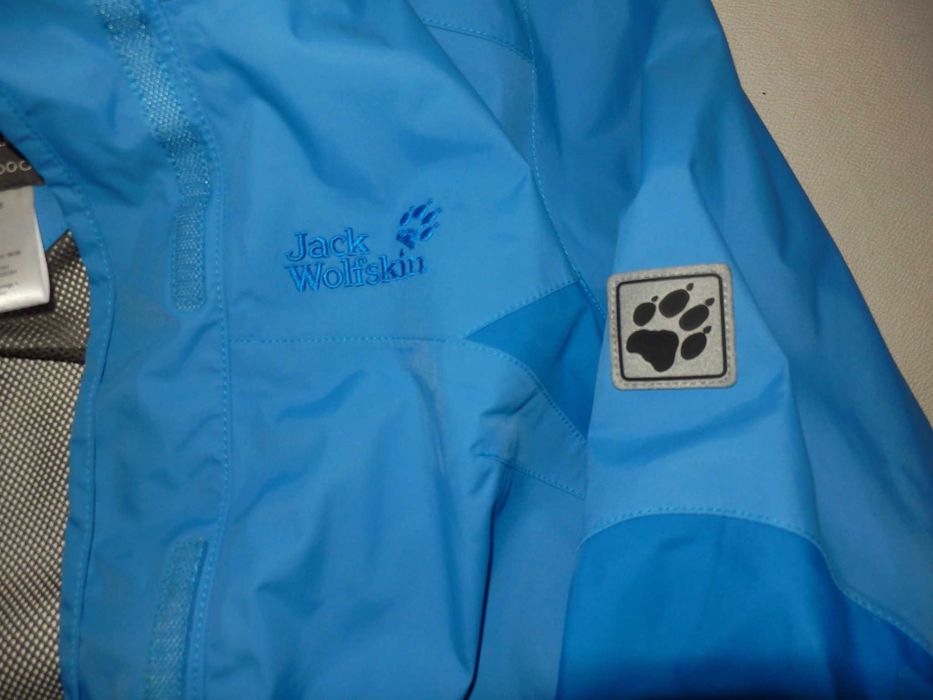 Geaca JACK WOLFSKIN TEXAPORE, ventilatii ca noua (dama S/M) LICHIDARE!