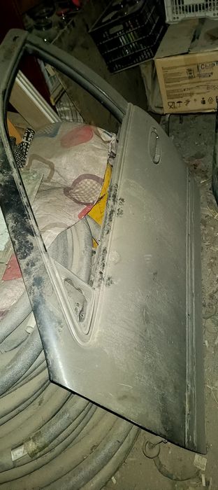 Продам на ниссан сефиро а32 капот, дверь, дв-карта, волюметор