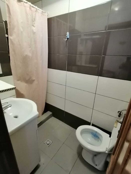Închiriez camere în Vila Zoe pentru Elevi, Studenți și Muncitori