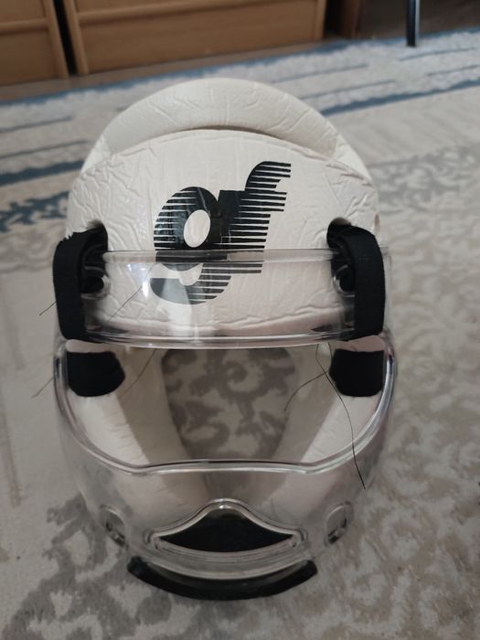 Шлем для каратэ,  таэквондо