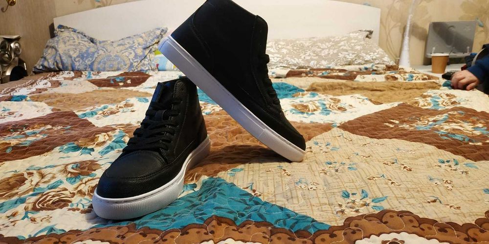 Продам мужскую обувь