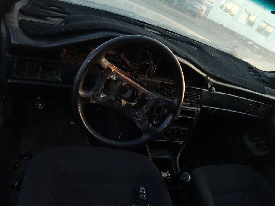 Продам по запчастям ауди 100с3