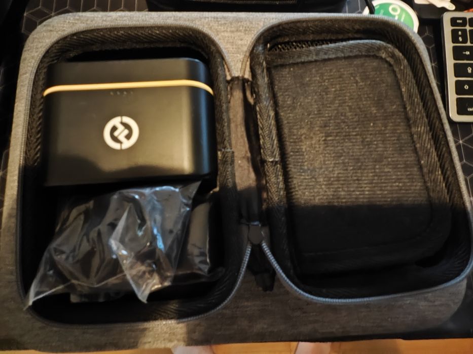 Hollyland LARK M1 Duo microfoane wireless 2 persoane + charging case – NOU