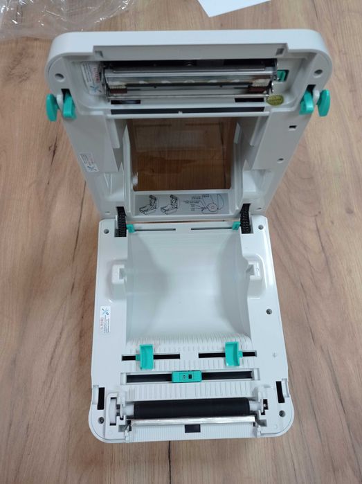 Етикетен баркод принтер /термодиректен печат/