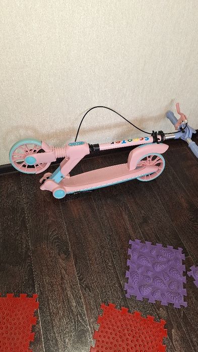 Продам  самокат оозовый классный