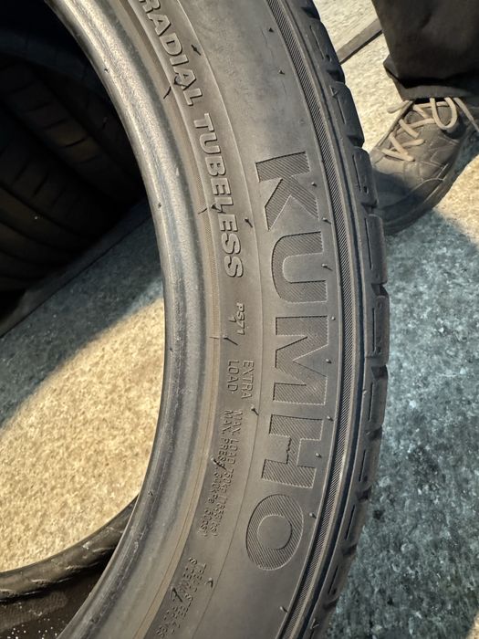 Гуми 235/45/18 KUMHO Ecsta
