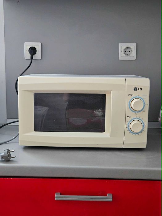 Използвана микровълнова LG