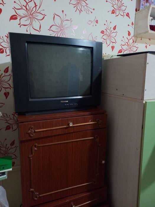 Продаю телевизор