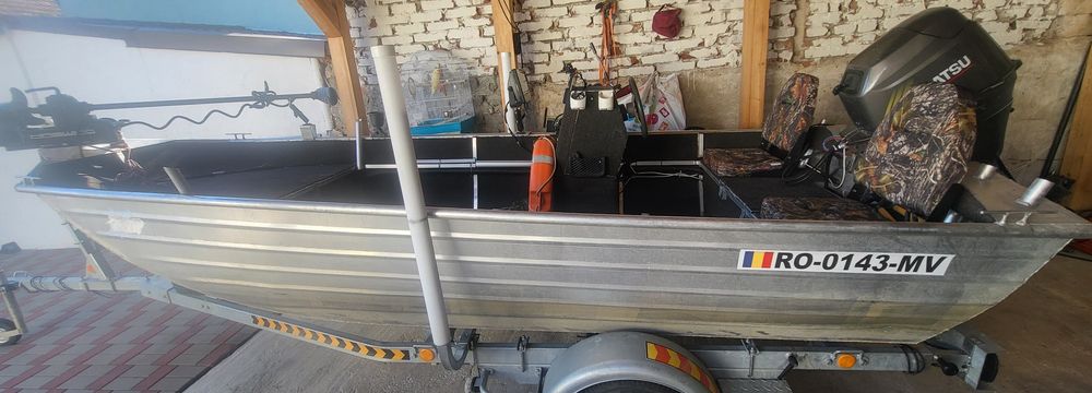 Barca aluminiu echipata complet