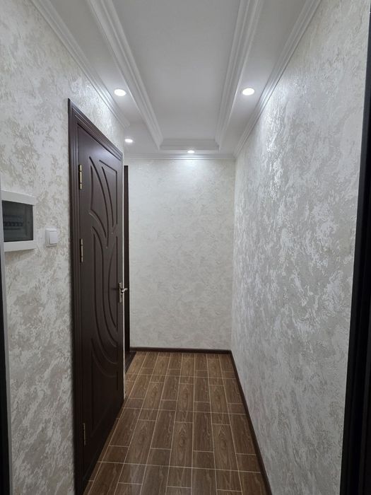 Продаётся люкс 3х комнатная квартира на 3-этаже Вокзал Олтин Самарканд