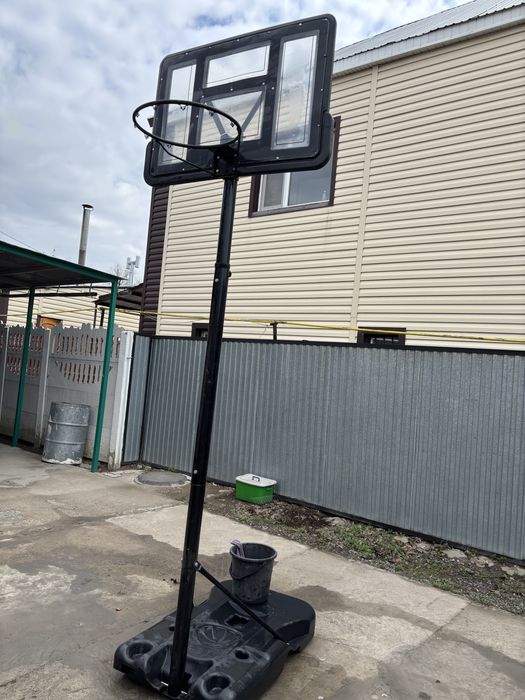 Баскетбольное кольцо