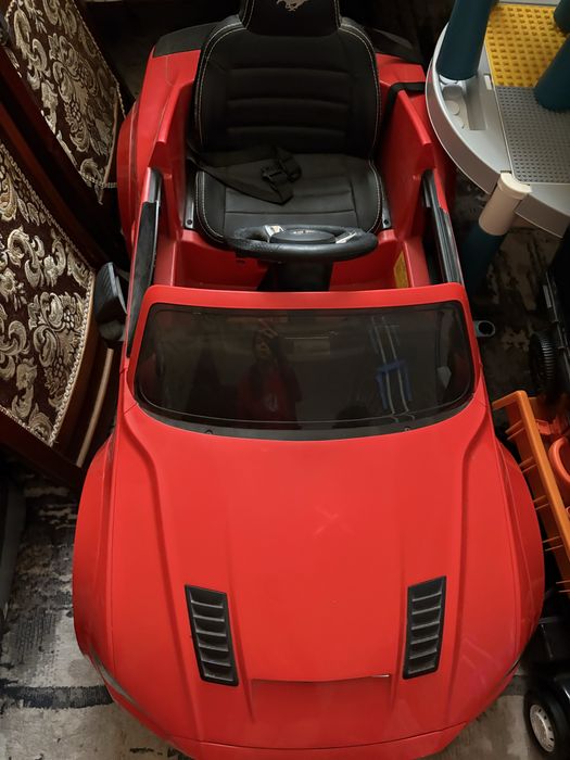 Детская электро машина использовали всего 3 раза новая