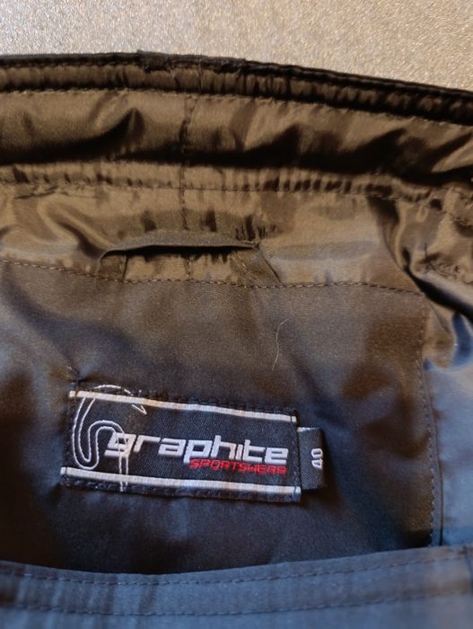 Fusta neagra căptușită