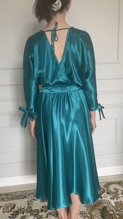 Вечернее платье изумруд