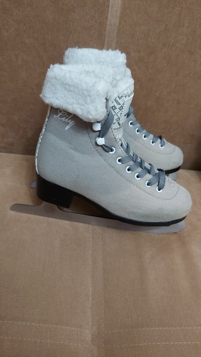 Коньки утеплённые