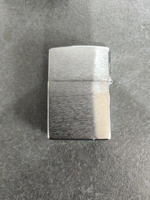 Bricheta Zippo American Embassy