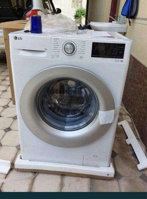 Стиральная машина LG 9 кг Invertor F2V3FS4W