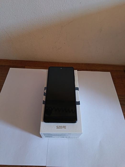 Продам Samsung S20FE