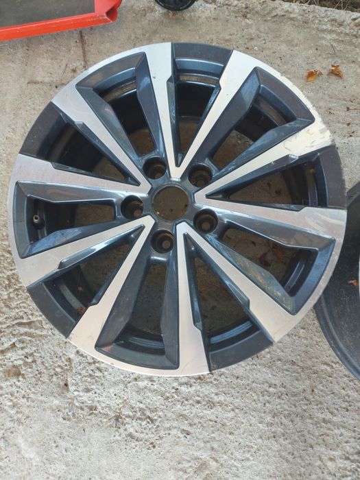 Jante Renault r 17 au fost pe megan 2020