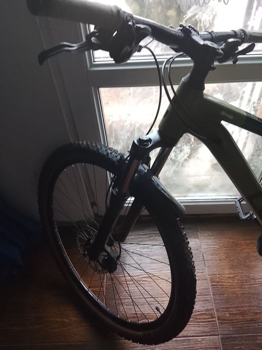 Vând bicicleta Cube