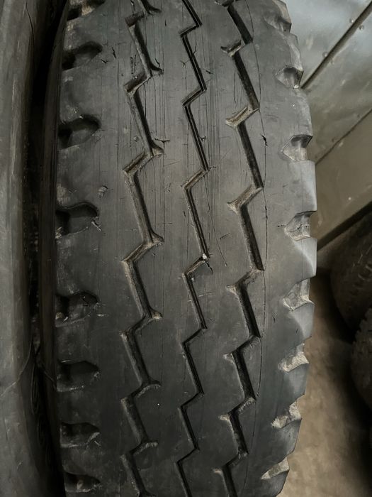 12.00R20 22PR Китай в отличном состоянии
