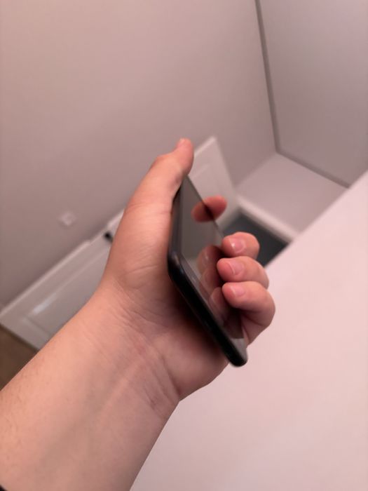 Продам samsung j4. В хорошем состояние.