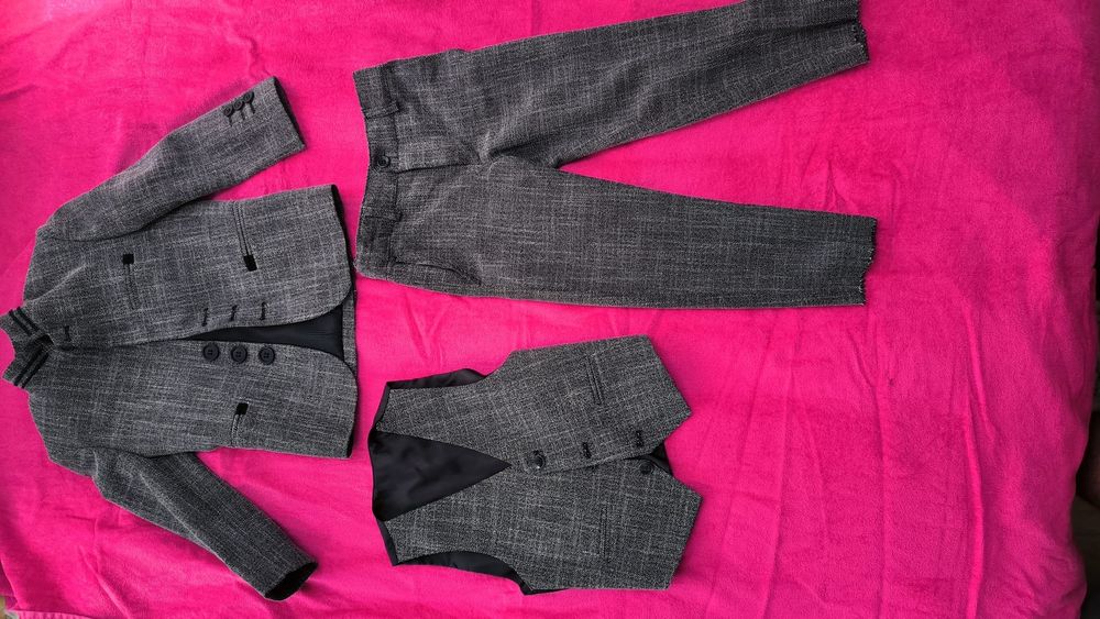 Costum elegant pentru copii
