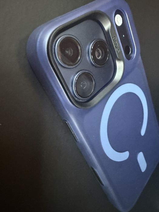 iPhone 17 Pro,iPhone 17 Pro Max Benks луксозни гърбове в три цвята