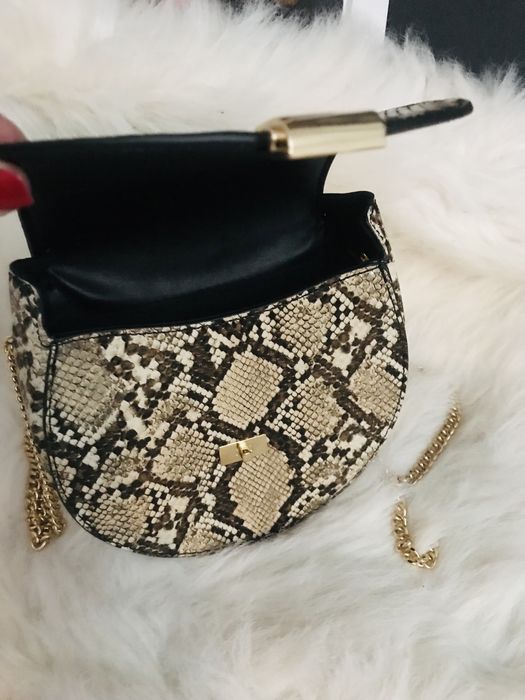 Geanta si botine model piele de sarpe
