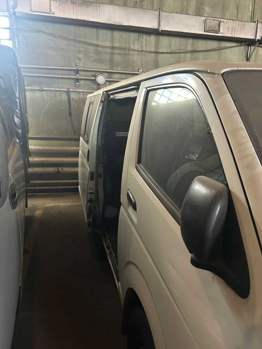 Автомобиль "ТОЙОТА HI-ACE"