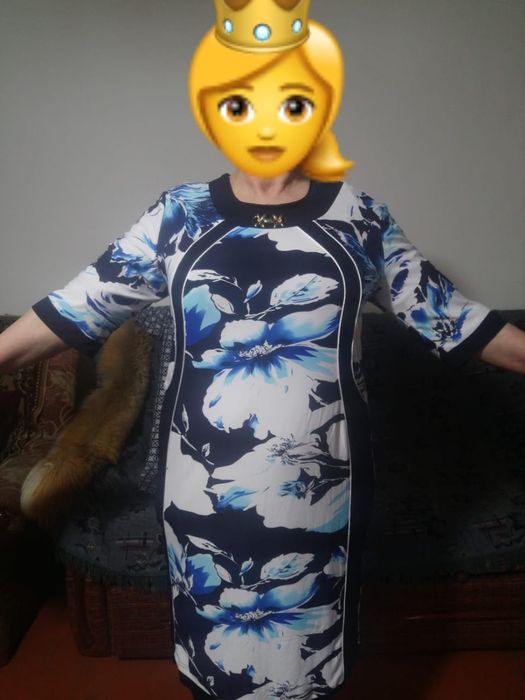 Продам платья новые