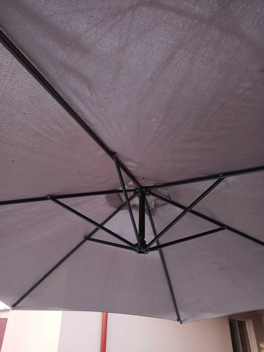 Umbrelă grădină stare foarte bună