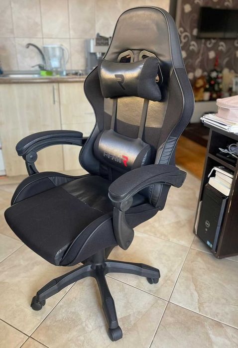 Vând Scaun Gaming în stare foarte bună
