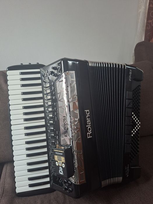 Acordeon Roland fr8x