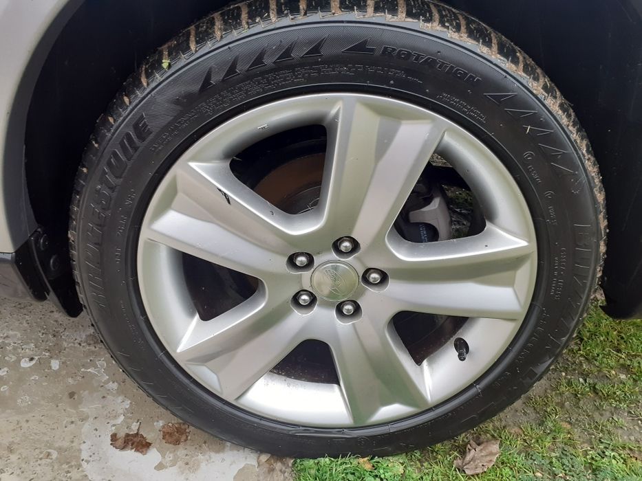 Субару Аутбег на части