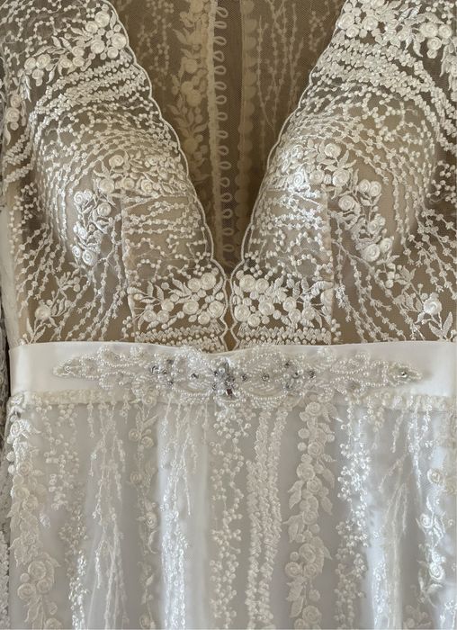 Vând rochie de mireasă