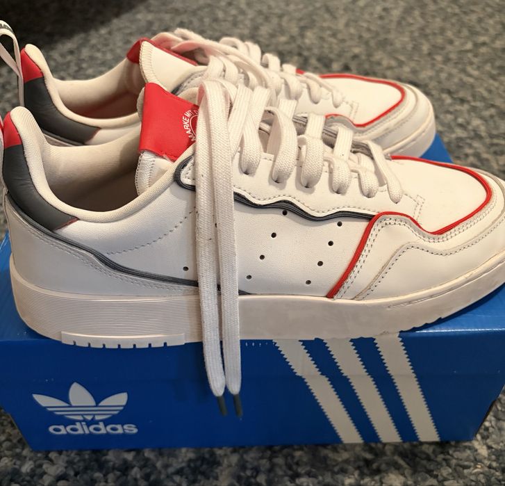 Маратонки adidas Originals