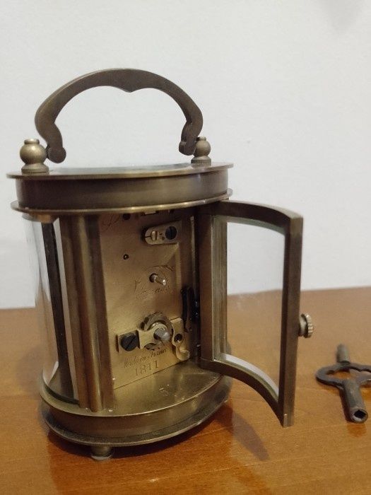 Ceas colecție de voiaj miniatural mecanic din bronz ,stare excepțional