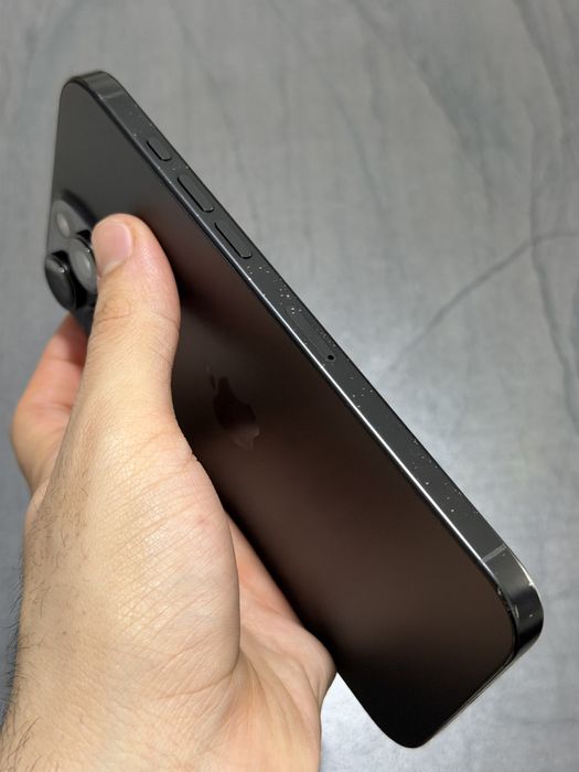 iPhone 16 Pro Max Black Titanium 256GB !