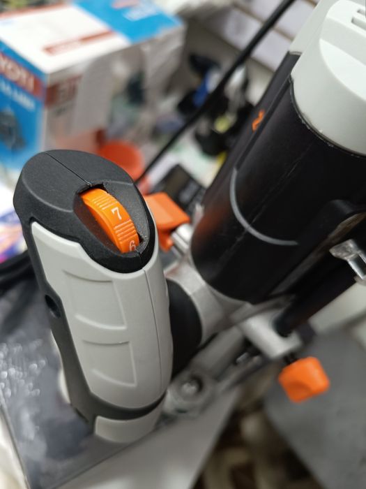 Фрезер ТАНК 1800 вт freza