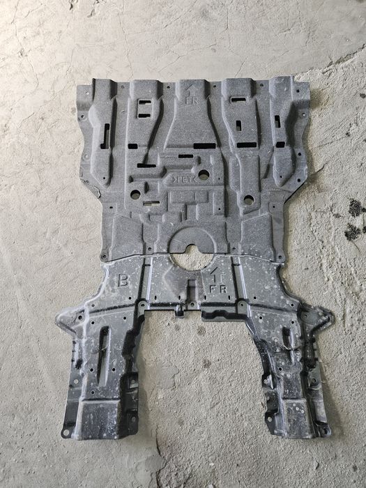 Кори под двигателя за Nissan X-trail/Rogue