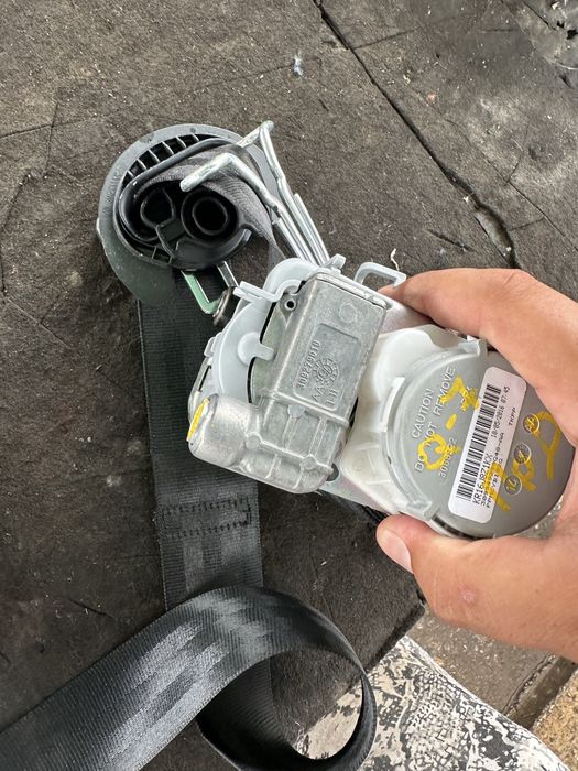 Колани предени десен ляв колан за Ауди Кю 7 4M Audi Q7 4m