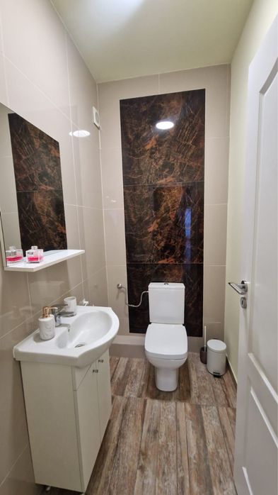 Închiriez apartament in zona BMW, Floresti