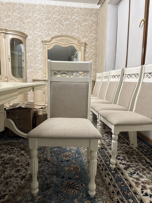 Продается стулья для гостиной комнаты