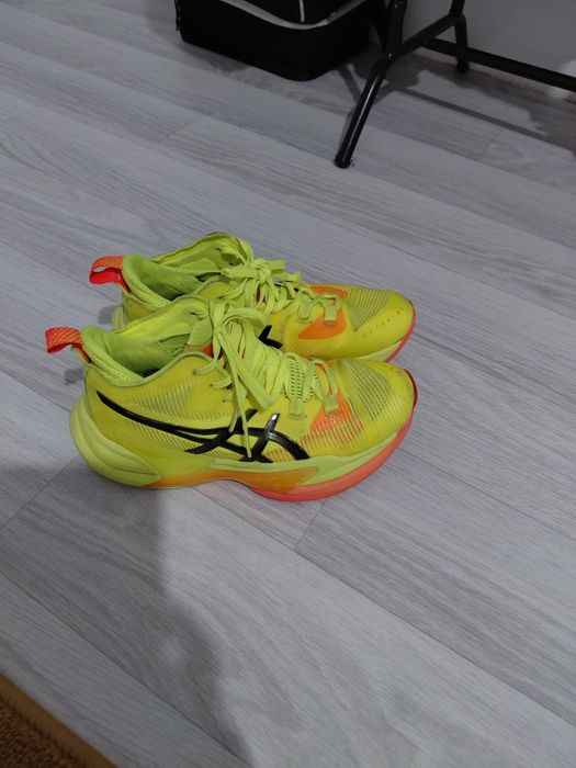 Продам кроссовки оригинал.