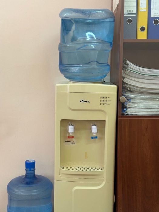 Кулер для воды/Диспенсер
